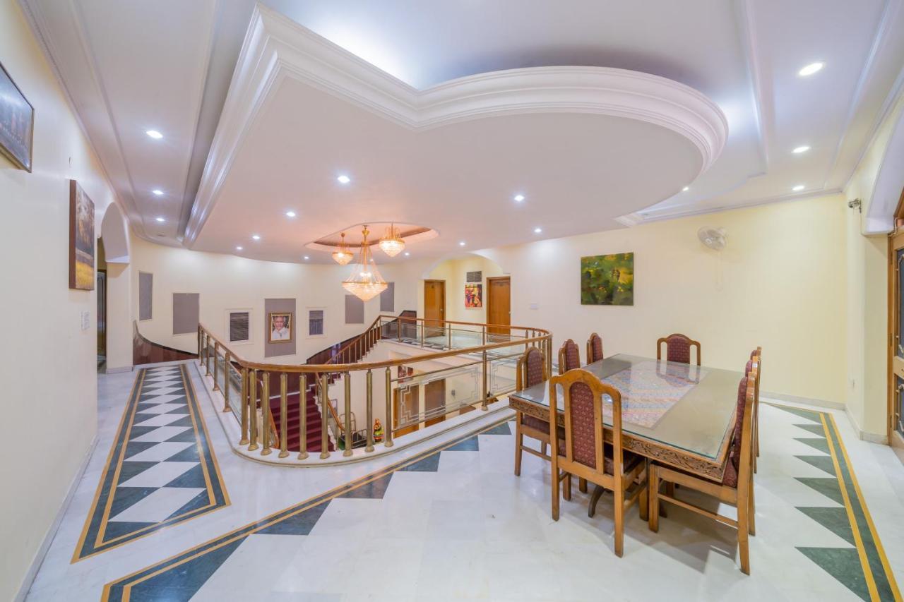 V Inn Villa Dźajpur Zewnętrze zdjęcie