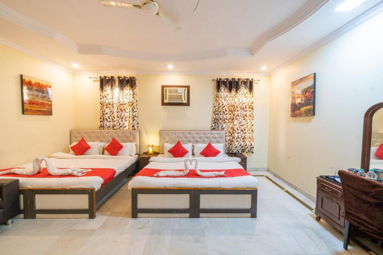 V Inn Villa Dźajpur Zewnętrze zdjęcie