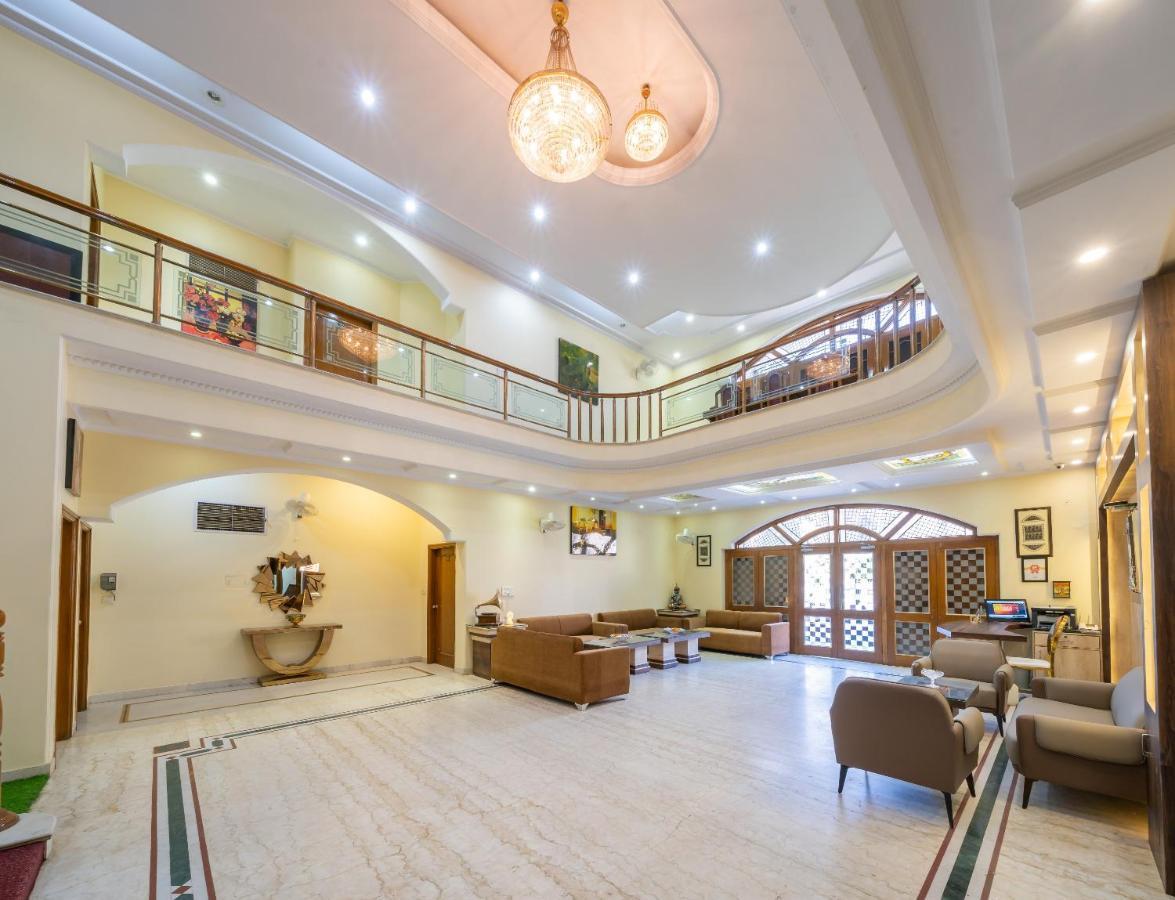 V Inn Villa Dźajpur Zewnętrze zdjęcie